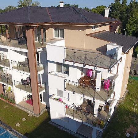 Laguna Beach Apartmanok ชิโอฟก ภายนอก รูปภาพ