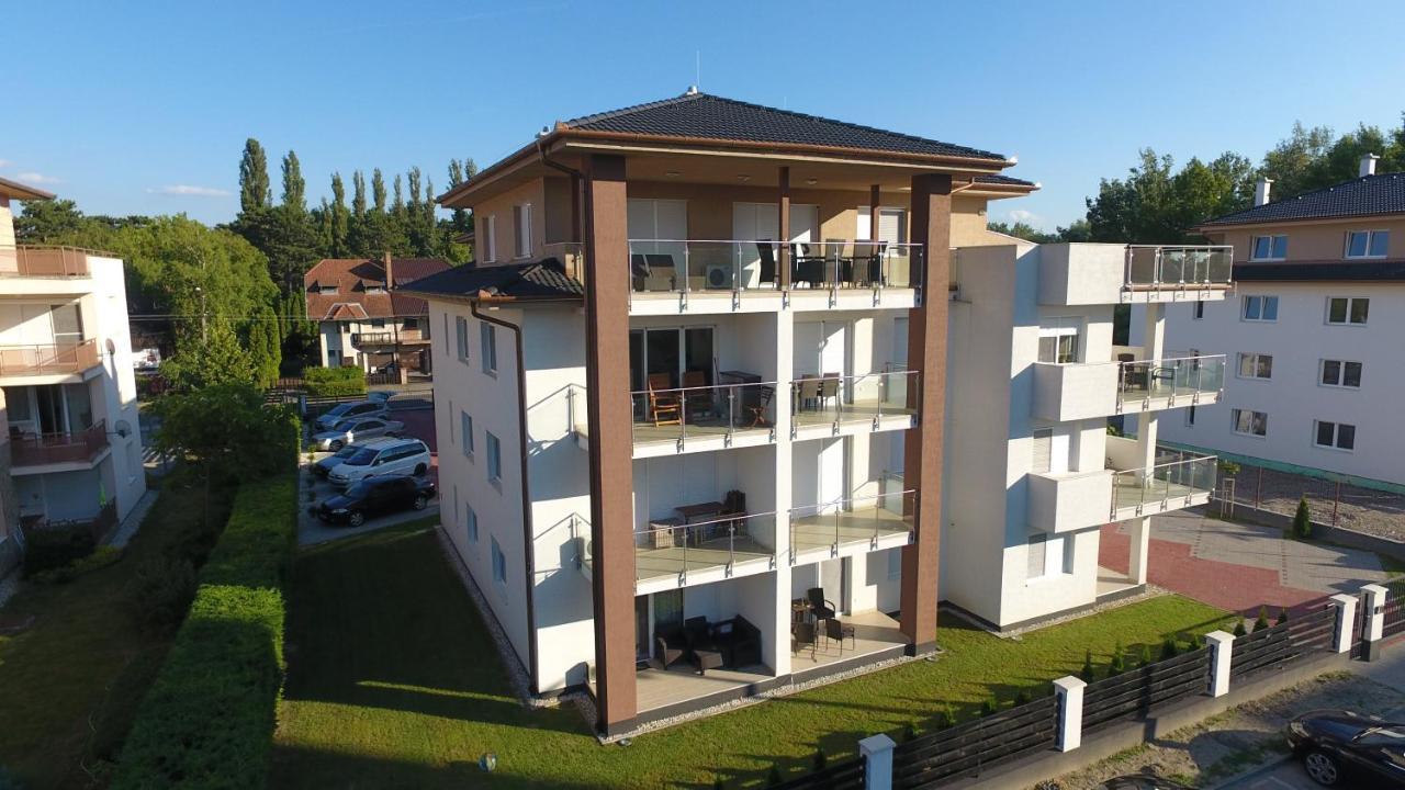 Laguna Beach Apartmanok ชิโอฟก ภายนอก รูปภาพ