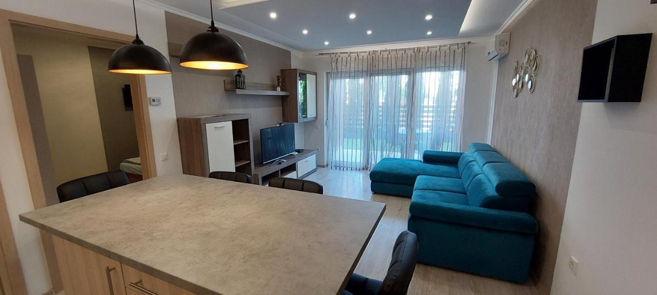 Laguna Beach Apartmanok ชิโอฟก ภายนอก รูปภาพ